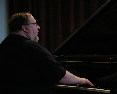 Simon Nabatov