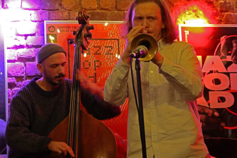 Zbigniew Kozera (bass); Kuba Kurek (trumpet)