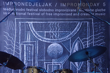  Trombonist Steve Swell was matched with pianist Elisabeth Harnik and two drummers, Tracy Lisk and Urban Kušar in an Ad Hoc ensemble.