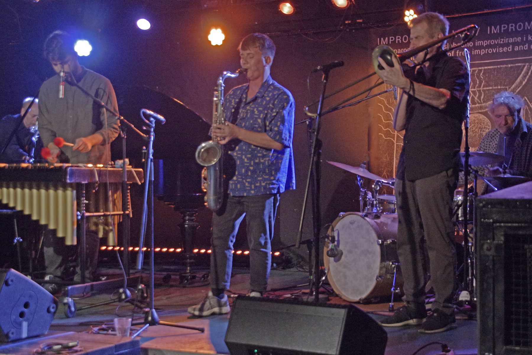 Vibist Simun Matišić, saxophonist Cene Resnik, trombonist Steve Swell