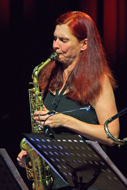 Saxophonist Angelika Niescier